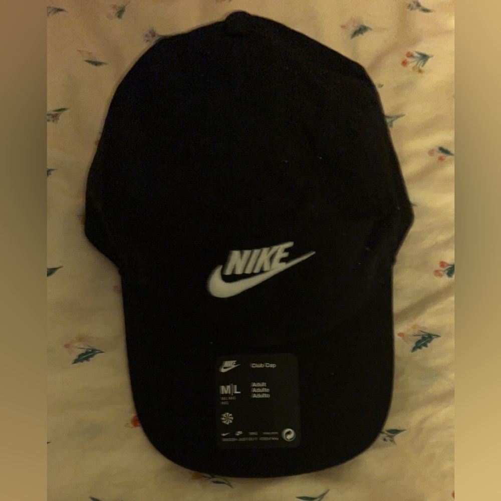 Nike M/L black hat